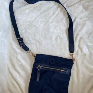 tory burch piper swingpack